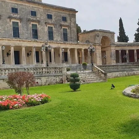 Stamatis Corfu Ύψος