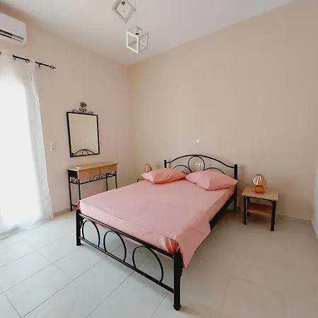 Stamatis Corfu 2 إيبسوس
